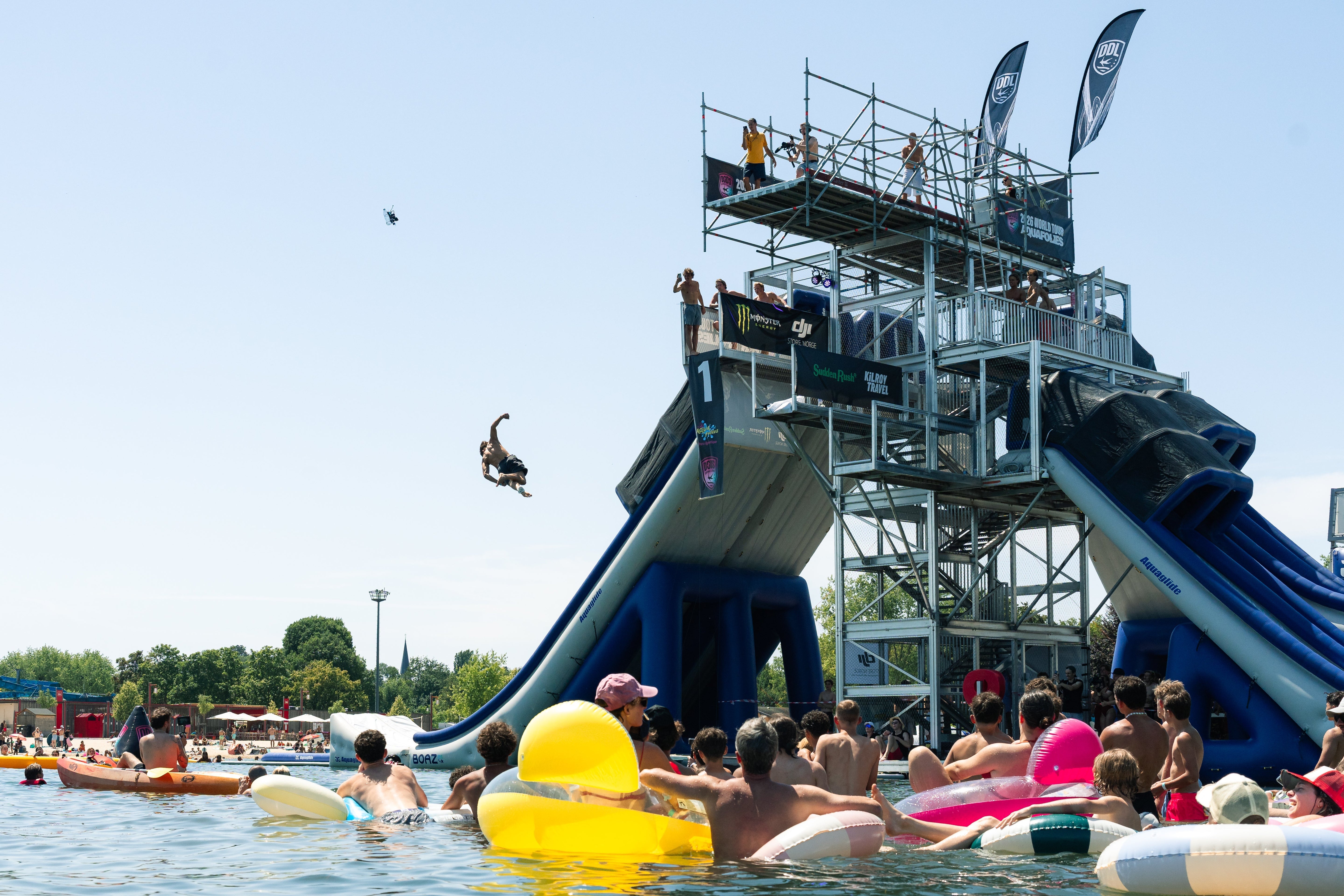 Oskar Hjertstedt and Team ZendyZone claim amazing victories on French soil at Aquafolies